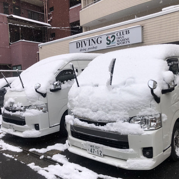 まさか、こんなに雪が降るとは・・・昨日じゃなくて本当に良かった（汗）